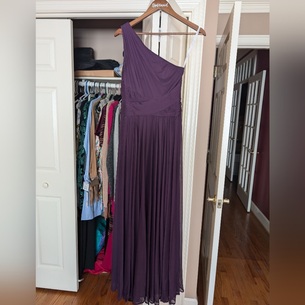 David's bridal bridesmaid dress size 4.